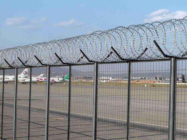 機(jī)場圍界斧形刀刺圖片2